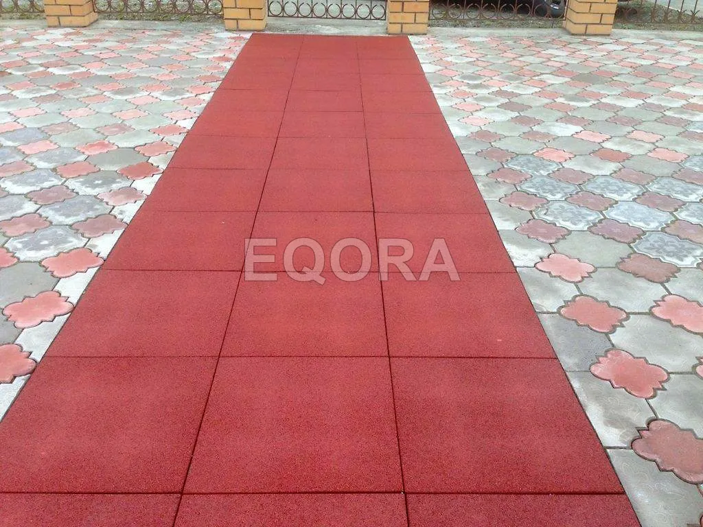 Резиновое покрытие для двора частного дома из резиновой крошки в Королеве